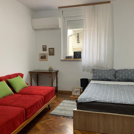 New Episode - Apartment With Private Parking Liubliana Exterior foto