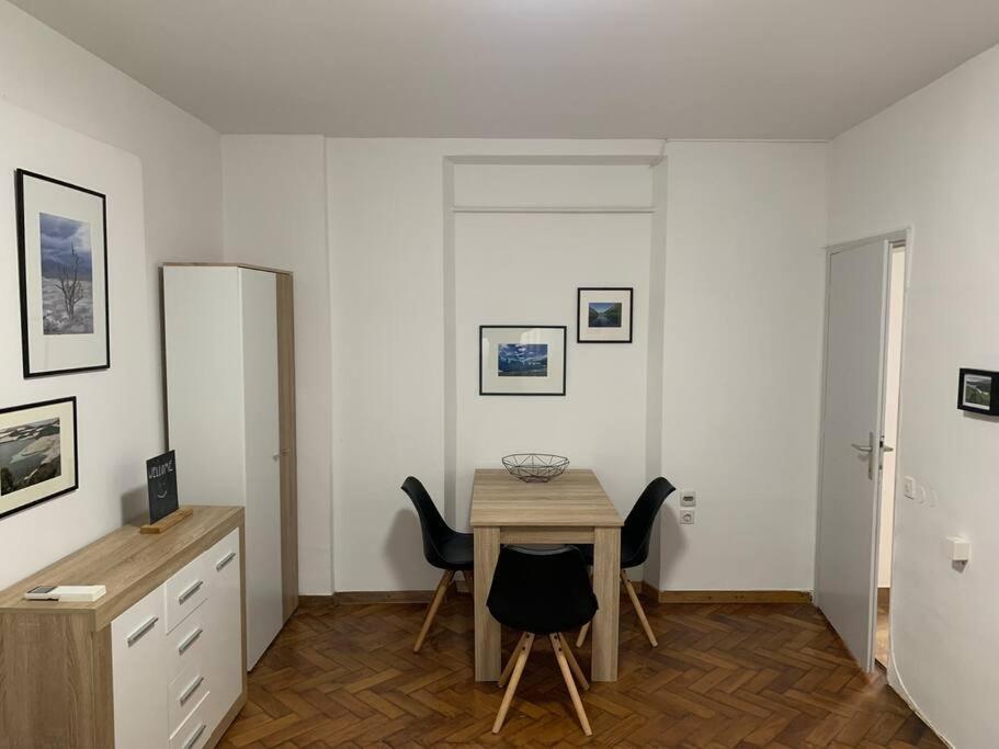 New Episode - Apartment With Private Parking Liubliana Exterior foto