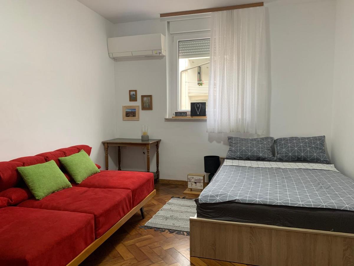 New Episode - Apartment With Private Parking Liubliana Exterior foto